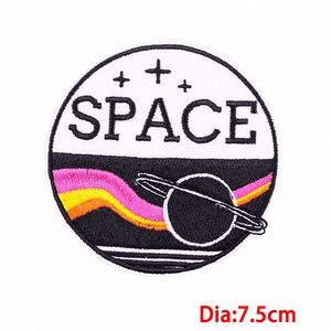 Appliques brodées personnalisées, patchs de créateur, logo 3D en lettres, thermocollants, broderies personnalisées pour vêtements - Product Image 3