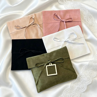 Wiederverwendbarer Wildleder-Geschenkbeutel mit Schleife für Hochzeiten, Geburtstage, Kleine Geschenkverpackung mit Individuellem Logo und Blanko-Etikett
