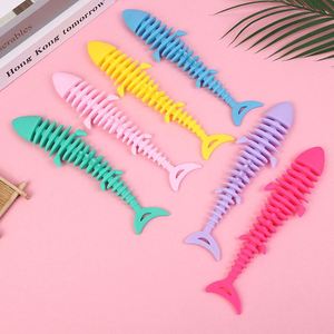 Bracelet anti-stress personnalisé en forme de dinosaure - Jouet sensoriel en gel TPR souple, extensible et à récupération lente - Product Image 4