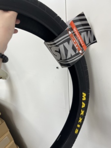 HOOKWORM WIRE BEAD BMX 自行车轮胎 20 英寸 24 英寸 26 英寸 27.5 英寸 29 英寸 越野骑行、泵道、城市自行车轮胎 26x2.50 - Product Image 4