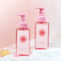 Bouteille carrée transparente en PET personnalisée de 250 ml, 450 ml, 500 ml avec pompe en mousse brillante pour les soins de la peau, le shampoing, le sérum