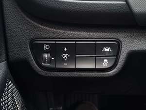 Kilometraje Original 2022, Seltos Blanco, Auto de Gasolina, SUV Compacto con Advertencia de Colisión Frontal - Product Image 5