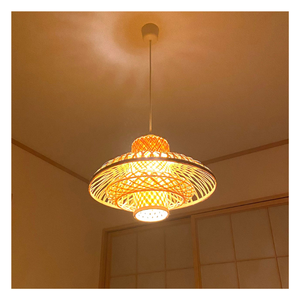 Abat-jour en bambou tissé à la main pour chambre salon rustique bohème Viet Nam inspiré jonc de mer papier suspendu décor à la maison - Product Image 1