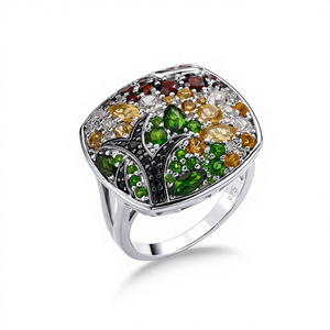 Anillo de la Serie Counterattack con Incrustaciones de Jade, Diopsido Natural, Citrino, Granate y Zafiro Blanco Sintético - Product Image 1