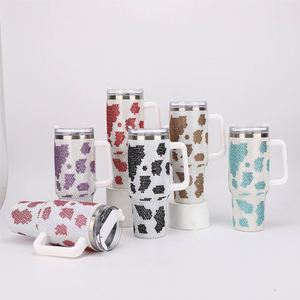 40oz Chocolate Milk Cowprint, Jarra de cerveza Botella de agua Rhinestone Bling Tachonado Resplandor en la oscuridad Bling 40oz Vaca Imprimir Bling Tumbler - Product Image 2