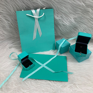Boîte cadeau de luxe personnalisée pour bijoux avec ruban et fermeture magnétique, ensemble de boîtes d'emballage haut de gamme pour bracelets et colliers, boîte à bijoux moderne - Product Image 3