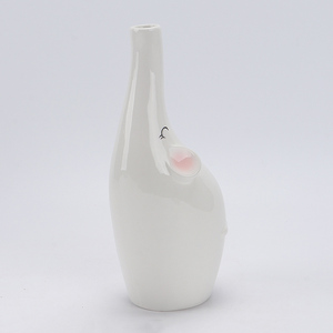 Plato de Cerámica con Forma de Elefante Adorable, Cuerpo Blanco con Detalles Rosados <span class=keywords><strong>en</strong></span> Orejas y Patas, Plato con Diseño de Animal - Product Image 6