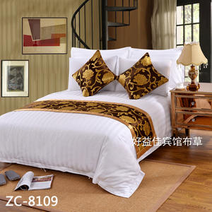 Runner per <span class=keywords><strong>Letto</strong></span> <span class=keywords><strong>Singolo</strong></span> o Matrimoniale, <span class=keywords><strong>Copriletto</strong></span> Jacquard Resistente allo Sbiadimento, Coperta con Cuscino Abbinato per Hotel, Casa, Pensione, Sciarpa per <span class=keywords><strong>Letto</strong></span> - Product Image 4