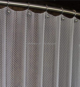 Écrans en maille métallique tissée avec service de pliage pour la décoration intérieure et les cloisons dans les espaces commerciaux - Product Image 2