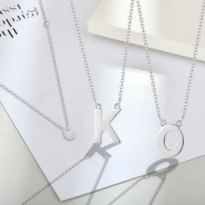 Gioielli da Donna, <span class=keywords><strong>Collana</strong></span> con Catena Minimalista a <span class=keywords><strong>Lettera</strong></span> <span class=keywords><strong>C</strong></span> in Argento Sterling 925, Placcata in Oro Bianco con Zirconi Incastonati - Product Image 2