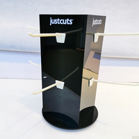 Présentoir rotatif triangulaire sur pied en carton, personnalisé, moderne, recyclable, avec lamination mate de 3 mm d'épaisseur et crochets sur 4 côtés