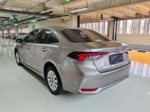 <span class=keywords><strong>Toyota</strong></span> Corolla Berline Luxe 2021 d'<span class=keywords><strong>occasion</strong></span>, 4 portes, 5 places, CVT, essence, intérieur foncé, traction avant, conduite à gauche, modèle <span class=keywords><strong>Auris</strong></span>, voitures familiales - Product Image 5