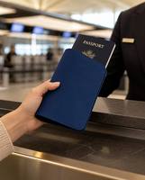 Protège-passeport en cuir imprimé sur mesure, faible MOQ, en stock, étanche, en PU, organiseur de voyage, porte-carte-clé d'hôtel, cadeau souvenir