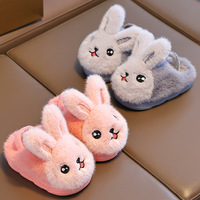 Chaussons d'hiver chauds et douillets en peluche pour enfants, imprimés, à plateforme, lumineux, mignons, à semelle souple, confortables pour la maison et l'extérieur, vente en gros