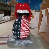 Sculpture en fibre de verre Lèvres et langue rouges, Art urbain, Art moderne, Statue décorative paysagère publique, Sculpture Pop Art Lèvres pour galerie