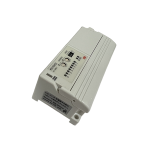 Controlador Programable KL-8BLT con Función de Relé de 8 Puntos, Bloque de Terminales de Tornillo, Transistor en Stock, Hecho en Japón, Garantiza Alta Calidad - Product Image 4