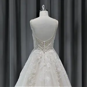 V Neck Luxury Wedding Dresses Laec Beading Vestidos De Novia Bridal Gown GC23002 Sweep Train