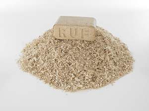 Briquettes de bois de pin Ruf Wood Block, marque GGN, fabriquées au Vietnam, produits liés à l'énergie - Product Image 2