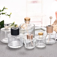 Bouteille en verre vide personnalisée de 100 ml et 200 ml avec bouchon à vis doré pour diffuseur de parfum d'ambiance à bâtonnets
