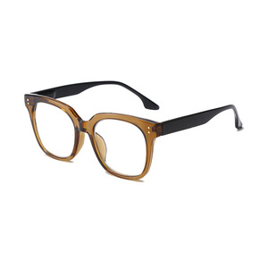 Gafas de lectura plegables para hombres y mujeres con diseño ligero y tamaño de bolsillo - Product Image 3
