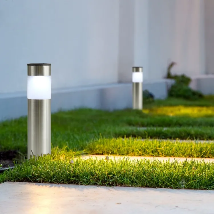 Lampu Taman tenaga surya lanskap LED tahan air terang luar ruangan dekorasi Modern