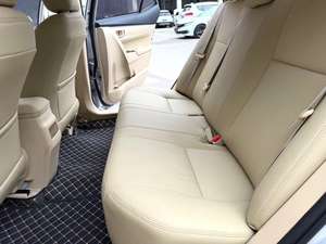 El Corolla 1.6 CVT Sedán de Gasolina con Volante a la Izquierda Es Económico - Product Image 4