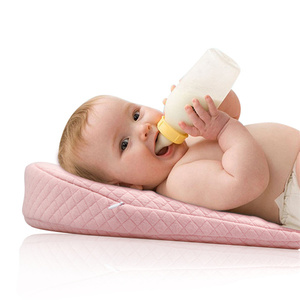 Almohada Premium <span class=keywords><strong>para</strong></span> <span class=keywords><strong>Cuna</strong></span> y Cesta de Bebé, Forma de <span class=keywords><strong>Cuña</strong></span> Suave, Antibacteriana, Rellena de Espuma Ecológica <span class=keywords><strong>para</strong></span> Soporte Infantil - Product Image 1