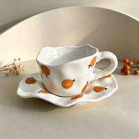 Tasse à café et soucoupe en céramique ondulée irrégulière faite à la main, 200 ml, imprimé fruits oranges, ensemble de tasses à thé pour le thé de l'après-midi