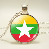 Collier unisexe tendance avec chaîne métallique réglable et cabochon transparent imprimé drapeaux des nations du monde entier – Cadeau de haute qualité
