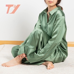 Ensemble de pyjama en satin de soie pour femmes de haute qualité personnalisé, manches longues, vêtements de <span class=keywords><strong>nuit</strong></span> décontractés, vêtements de maison, vêtements de <span class=keywords><strong>nuit</strong></span>, 2 pièces, approvisionnement ODM - Product Image 6