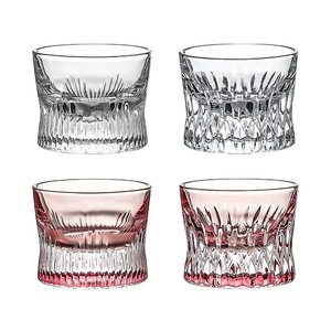 Ascolta, guarda queste tazze in vetro eleganti e convenienti, perfette per whisky, brandy e altri liquori, ideali per l'uso domestico. - Product Image 4