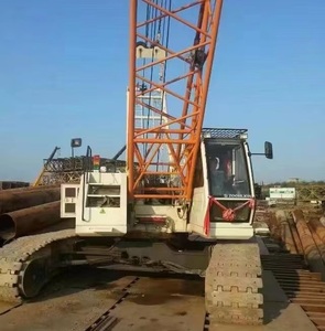 Grúa sobre orugas usada Zoomlion 55T, modelo 2015, motor principal Shanghai Yard, recién llegada - Product Image 1