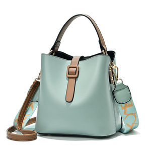 Nouveau <span class=keywords><strong>sac</strong></span> seau coréen à larges bretelles, <span class=keywords><strong>sac</strong></span> à <span class=keywords><strong>main</strong></span> tendance grande capacité, <span class=keywords><strong>sac</strong></span> bandoulière pour femme - Product Image 6
