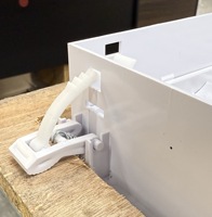 Diffuseur d'air de plafond 4 voies en plastique ABS, grille d'admission carrée à lames réglables, fermeture intégrée pour l'hiver, centre amovible