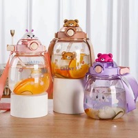 Bouteille d'eau portable en plastique pour sports de plein air, gourde en plastique à motif de dessin animé pour enfants avec paille