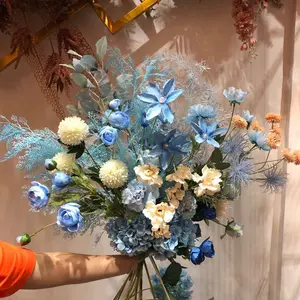 الجملة قاعة الزفاف الديكور الزهور الاصطناعية زهور الزفاف الأزرق