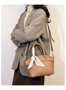 Nouveaux Sacs Bandoulière de Créateur Tendance en Cuir PU de Haute Qualité, Sacs Messager Décontractés, Cabas de Luxe pour Femmes, Sacs à Main et Pochettes - Product Image 5