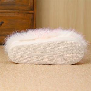 รองเท้าสลิปเปอร์ขน<span class=keywords><strong>ยาว</strong></span>ผ้ากำมะหยี่ขนยาวสำหรับผู้ชายและ<span class=keywords><strong>ผู้หญิง</strong></span>รองเท้าผ้าฝ้ายเนื้อหนากันลื่นพร้อมกำมะหยี่ - Product Image 4