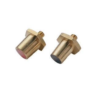 <span class=keywords><strong>Adaptateur</strong></span> de vis de borne de <span class=keywords><strong>batterie</strong></span> de <span class=keywords><strong>voiture</strong></span> à filetage externe en laiton M6 M8, borne de <span class=keywords><strong>batterie</strong></span> en cuivre, connecteur de vis de tête de pile - Product Image 1