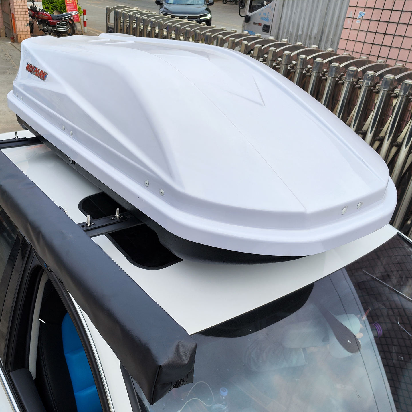 Car Roof Box Universal 700L Waterproof Storage