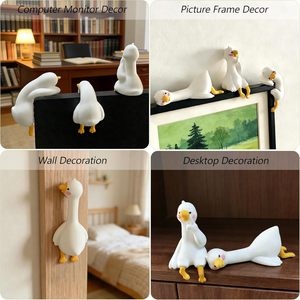 Graziosa Grande Statuetta di Oca Bianca in Plastica Dipinta a Mano, Accessorio da Scrivania Riscaldante per l'Ufficio, Perfetto Piccolo Regalo di Compleanno - Product Image 5