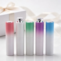 Flacon pulvérisateur miniature personnalisé 8 ml, flacon de parfum de luxe dégradé, atomiseur, flacons d'échantillons de sérum facial, promotion