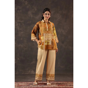 Ensemble Coordonné Imprimé Vintage Heritage : Tunique à Col et Pantalon Large Droit Coupe Décontractée – Mode Ethnique Décontractée de Créateur - Product Image 1