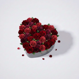 FX <b>Personalized</b> Design Luxury Flower Gift Box Handmade Black Rigid Heart Shape Box for Flowers - Product Image 1