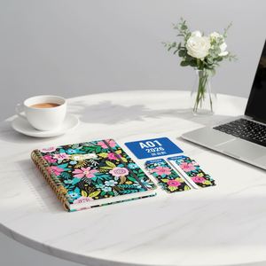 Cuaderno Espiral Personalizado A4/A5 de Papel Blanco, Agenda Escolar de Cuero de Alta Calidad para Niñas - Product Image 4