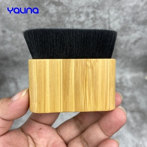 Pinceau Kabuki Pinceau pour fond de teint avec manche en bois Pinceau pour <span class=keywords><strong>mousse</strong></span> autobronzante - Product Image 3