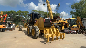 เครื่องไล่ระดับมอเตอร์ใช้สำหรับแมว140H 140g 140K จากญี่ปุ่นสภาพดีเยี่ยม - Product Image 2