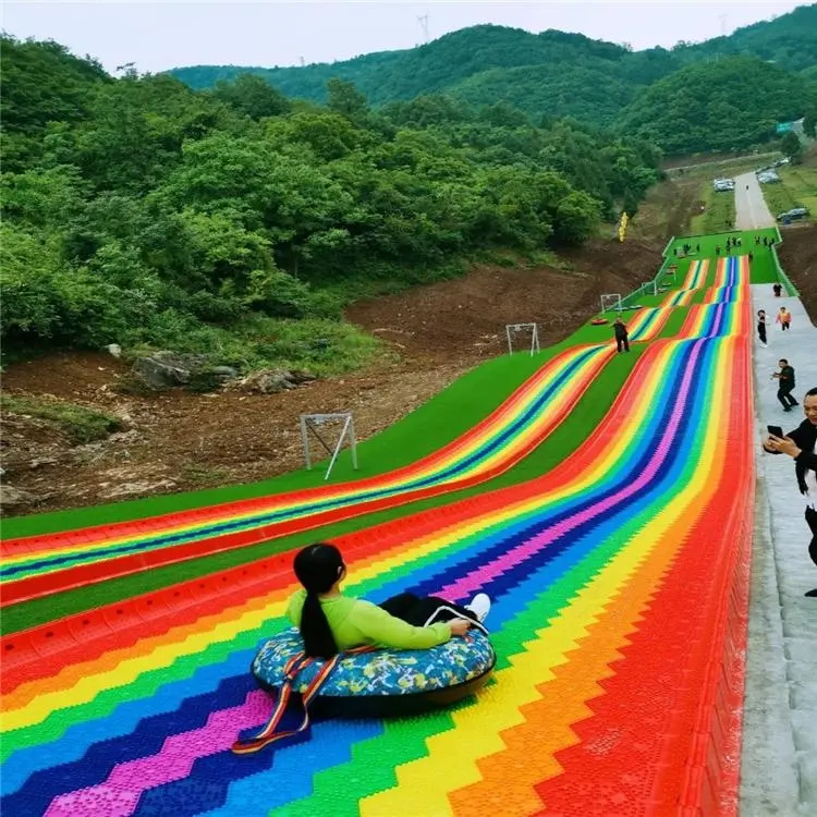 Parco giochi parco divertimenti attrezzature arcobaleno a secco scivolo all'aperto per bambini scivolo di plastica