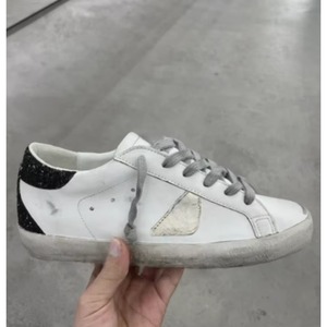 Chaussures de marche décontractées en cuir véritable de style designer, en peau de mouton, à lacets, chaussures de skate d'extérieur, semelles antidérapantes, amortissantes, légères - Product Image 1