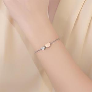 Pulsera <span class=keywords><strong>de</strong></span> Corazón Bicolor para Mujer, Diseño Delicado con Microincrustaciones, Piedra Natural, Elegante, Versátil, Estilo Premium - Product Image 4